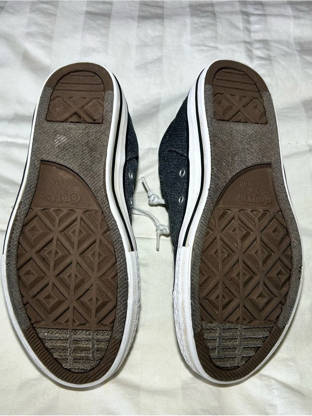 Converse Kids Low Top Sneakers in Charcoal with Blue Lining